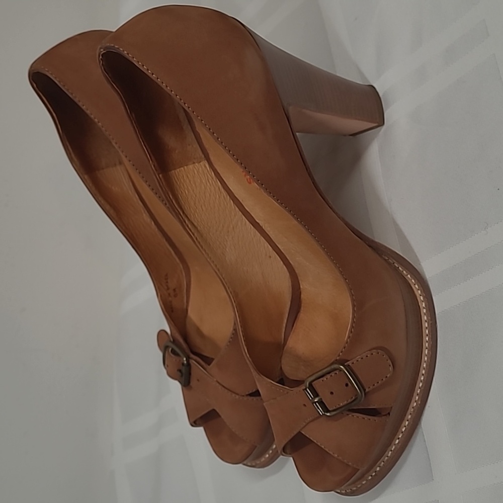Kors Michael Kors Women's Peep Toe Heels - Picture 6 of 11